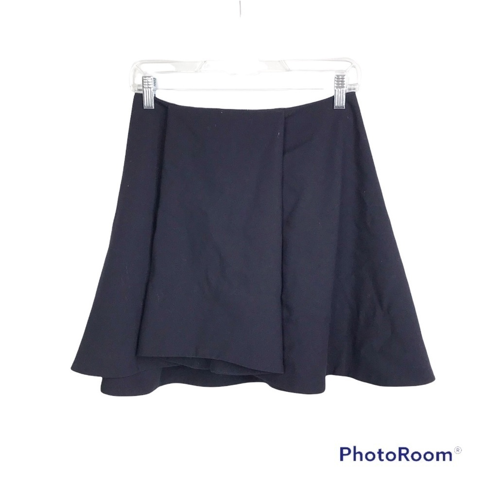 Opening Ceremony black pleated pleated mini skirt with blue under tones size 4